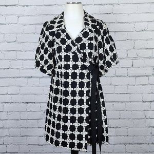 Ivy Jane Black and White Short Sleeve Wrap Dress Jacket Embroidered Sz XL